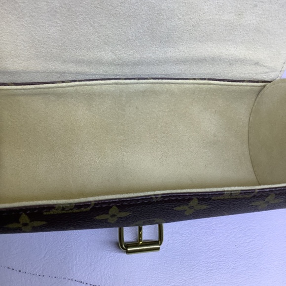 Louis Vuitton  Monogram 3 Watch Travel Case - Picture 7 of 8